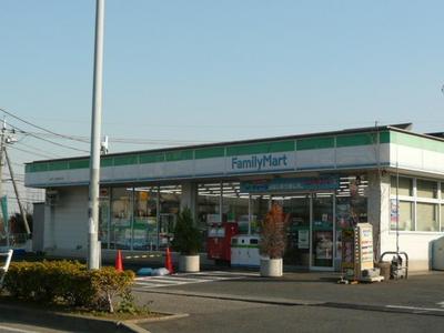 Convenience store. 344m to Family Mart (convenience store)