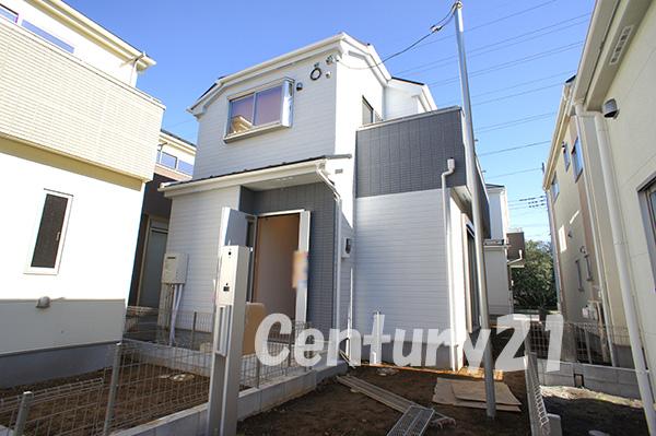 Local appearance photo. 16 Building