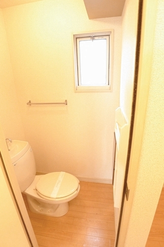 Toilet. It is a photograph of Room 101