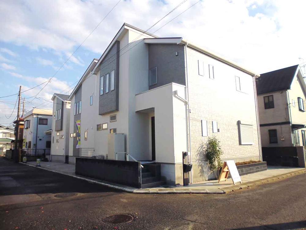 Local appearance photo. Local (12 May 2013) shooting 1 Building