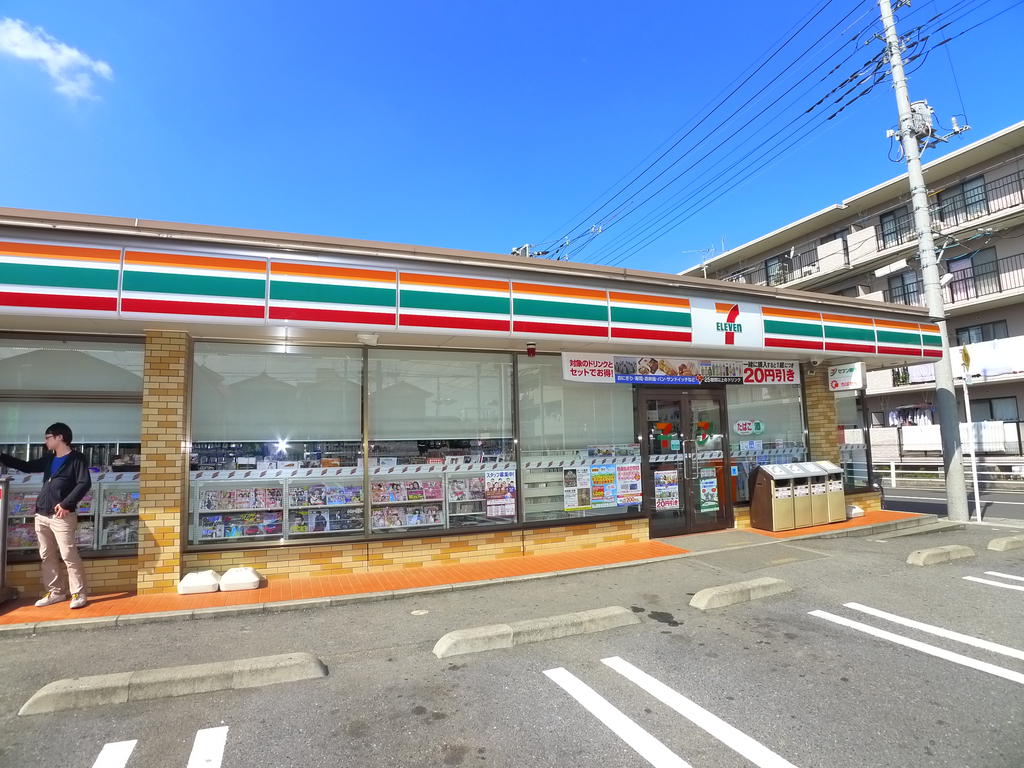 Convenience store. Seven-Eleven Matsudo crescent store up (convenience store) 501m