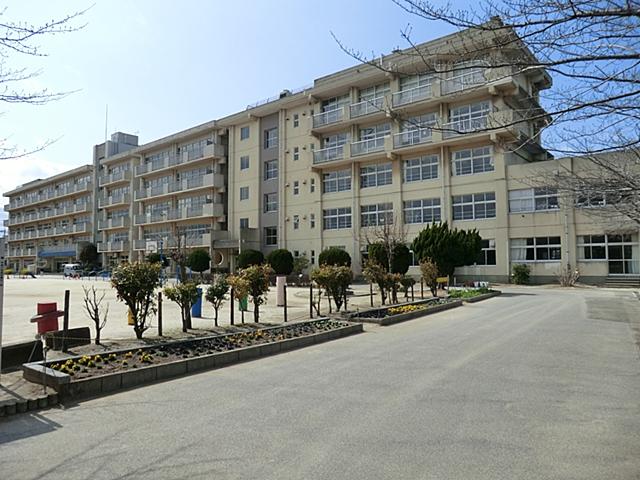 Primary school. 360m to Matsudo Municipal Yokosuka Elementary School