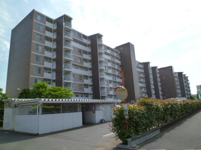 Local appearance photo.  [Exterior Photos] top floor ・ For southwestward, Good per sun.