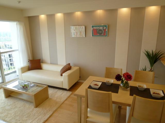 Living.  [living] There is also a privilege to say that with furniture.