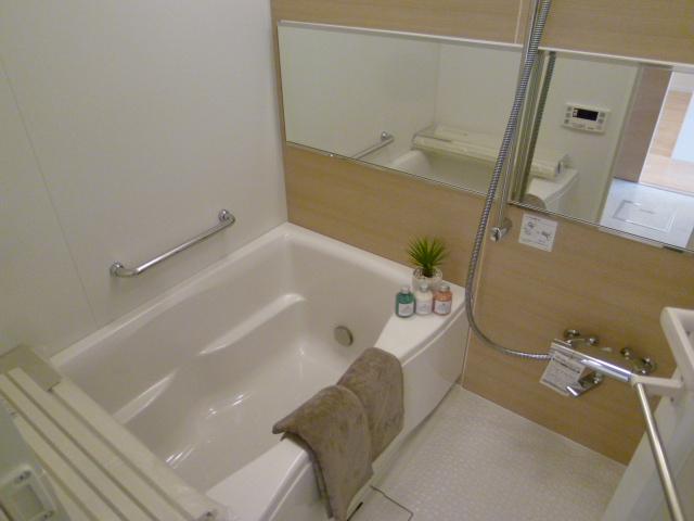 Bathroom.  [bathroom] Reheating ・ Bathroom dry with.