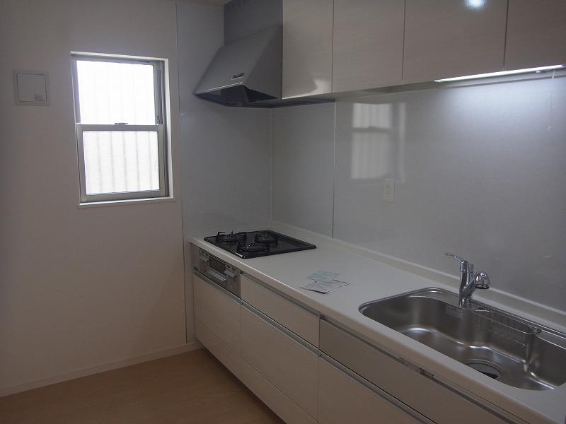 Kitchen. 5 Building kitchen