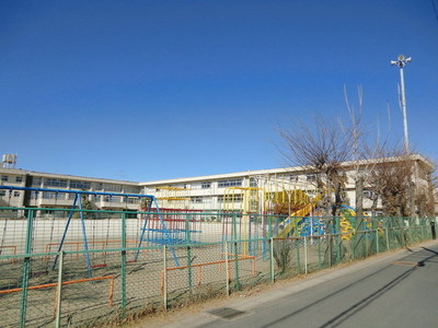 Primary school. Bridle bridge until the elementary school (elementary school) 330m