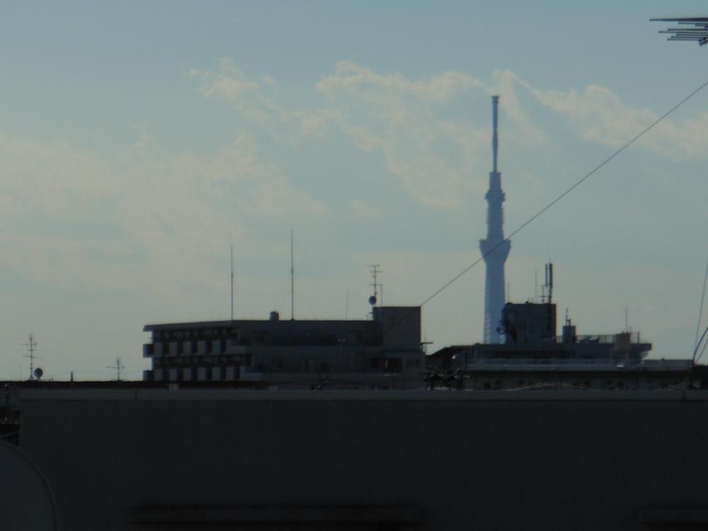 Other. But is a small balcony, Sky tree looks ☆