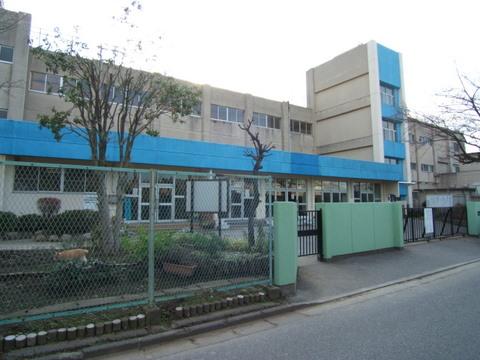 Primary school. Shinmatsudominami until elementary school 340m