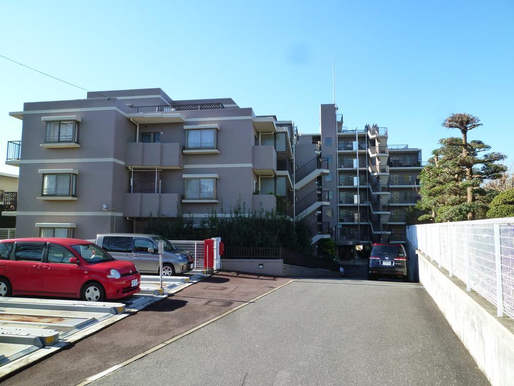 Local appearance photo.  ◆ It is a good location of Akiyama Station 4-minute walk.