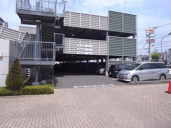 Parking lot. Parking conditioning