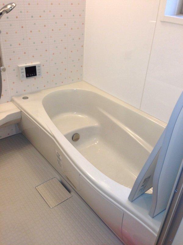Bathroom. Room (August 2013) Shooting