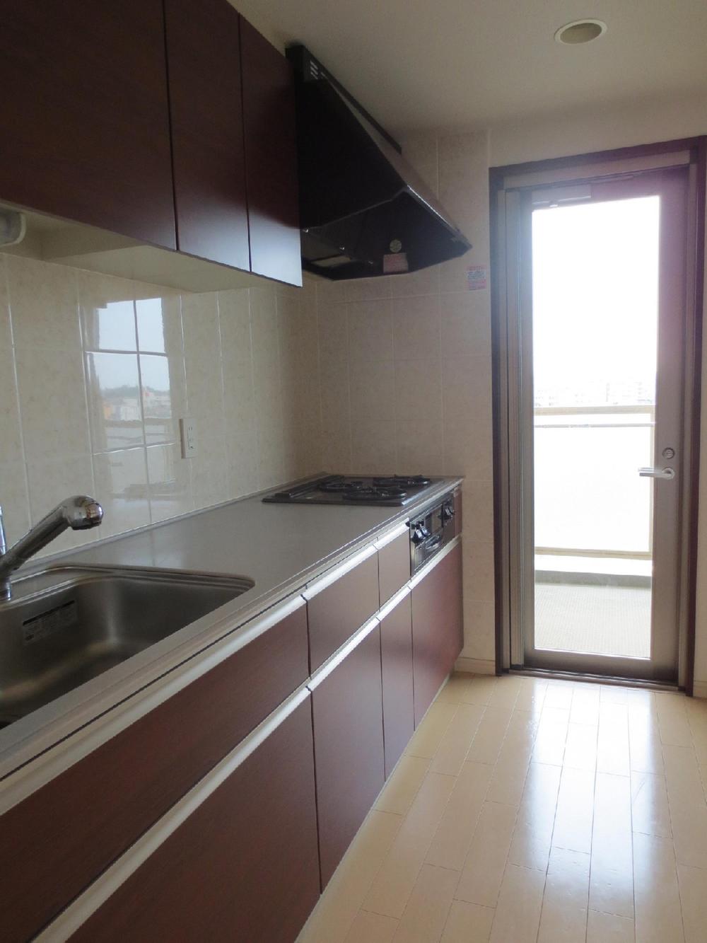 Kitchen. Room (May 2013) Shooting