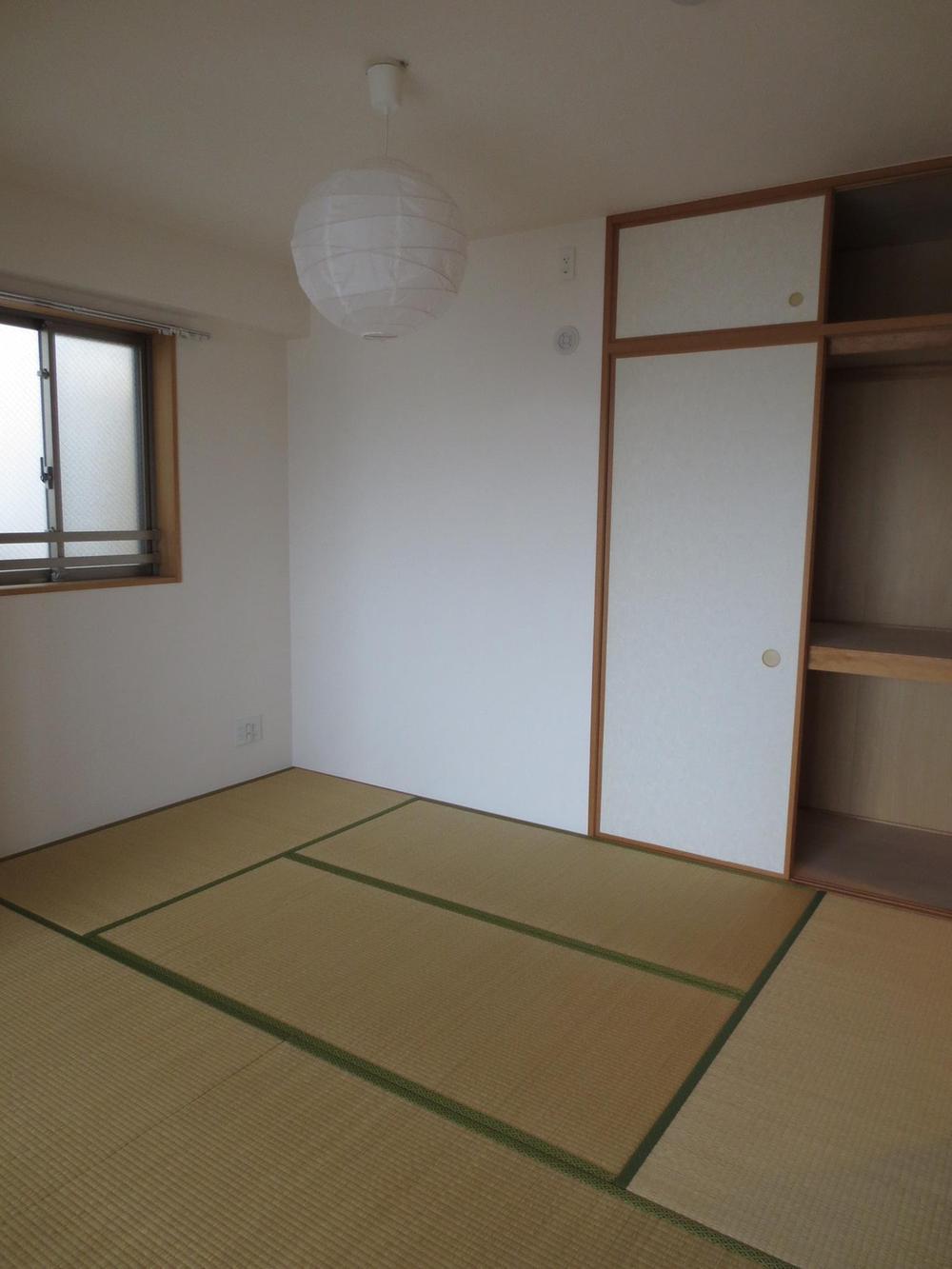 Non-living room. Room (May 2013) Shooting