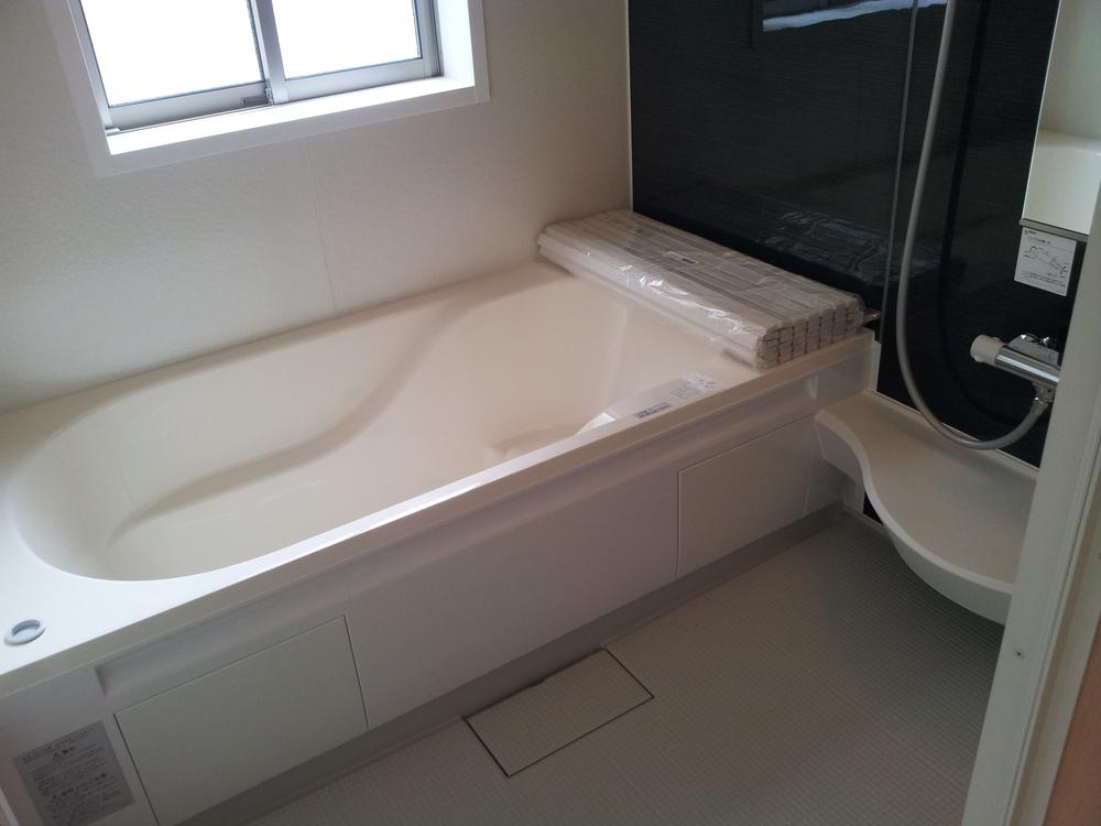 Same specifications photo (bathroom). Same specifications