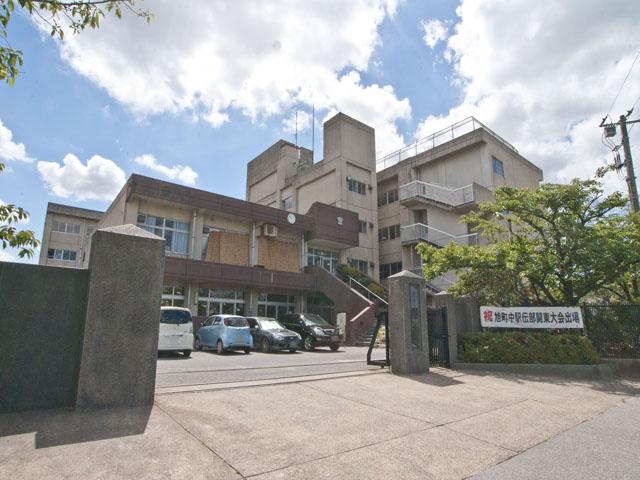 Junior high school. Matsudo TatsuAsahi cho, 350m up to junior high school