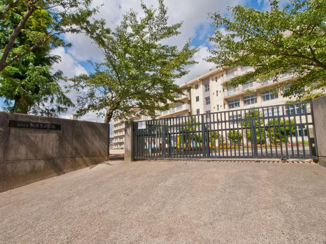 Primary school. 737m to Matsudo Municipal Yokosuka Elementary School