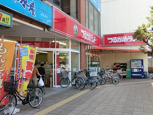 Supermarket. Tsurukame 493m to land Matsudo shop
