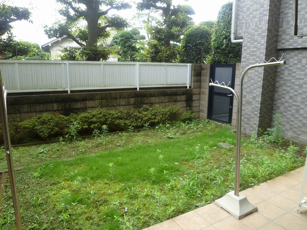 Garden. Site (July 25, 2013) Shooting