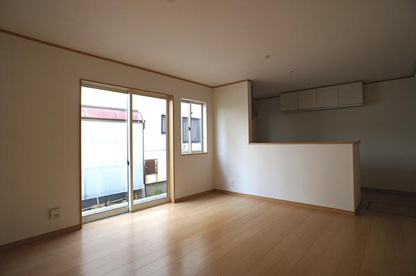 Living. Building 2