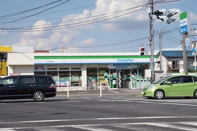 Convenience store. FamilyMart 506m to Matsudo Iwase store (convenience store)