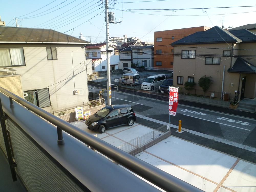 View photos from the dwelling unit. ◆ It is a view from the south balcony