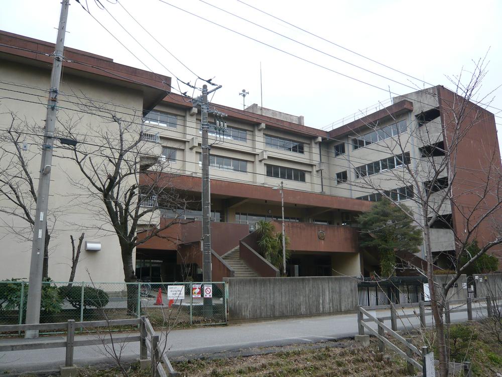 Primary school. 963m to Matsudo TatsuAsahi cho Elementary School