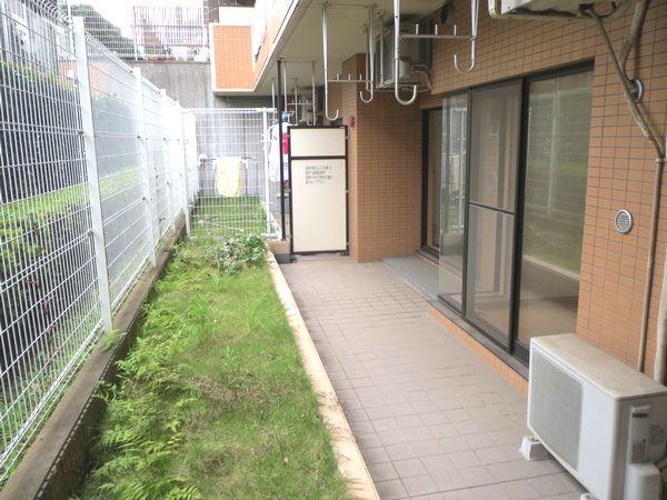 Garden. Local (July 2013) Shooting