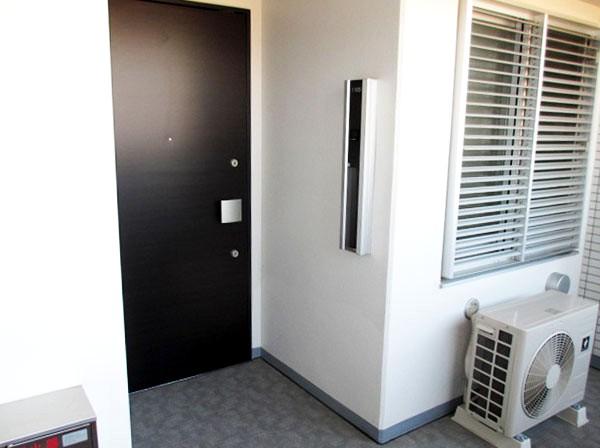 Entrance. Security entrance door, Security Network (ALSOK alliance)