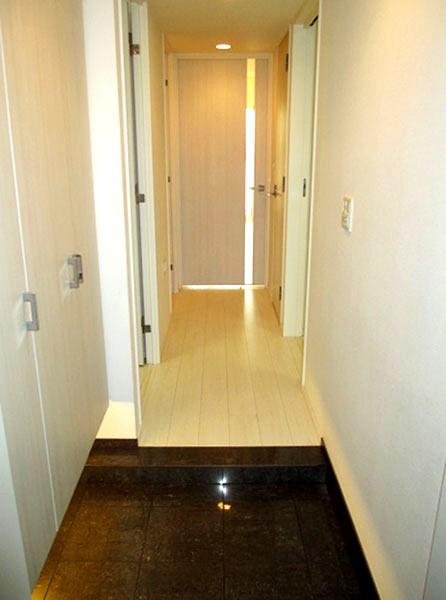 Entrance. Entrance hall