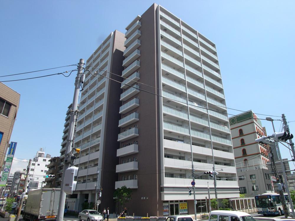 Local appearance photo. Local (11 May 2013) Shooting