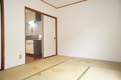 Living and room. Japanese-style room 6 Pledge with a closet