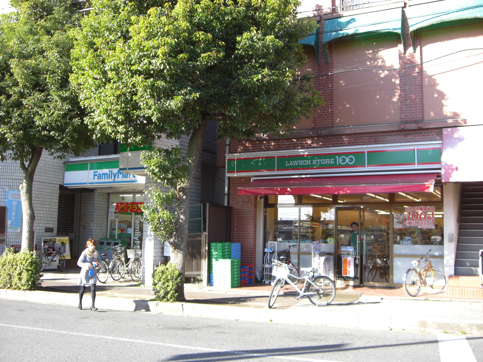 Convenience store. FamilyMart bridle bridge Nishiguchi store up (convenience store) 228m