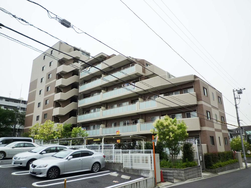 Local appearance photo