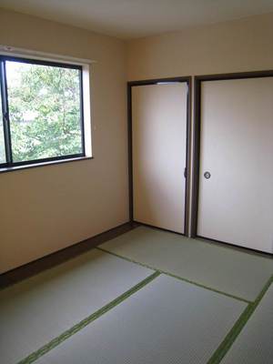 Living and room. Japanese-style room 6 Pledge of calm atmosphere