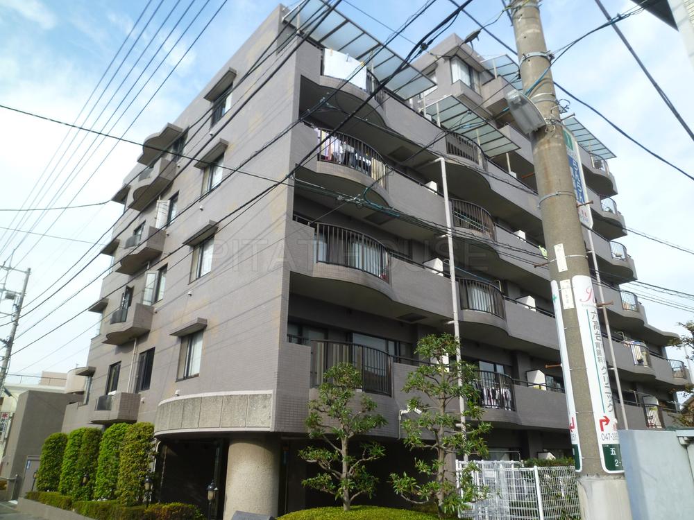 Local appearance photo.  ◆ In the good location of Gokō Station 4-minute walk, Affordable 3LDK condominium.