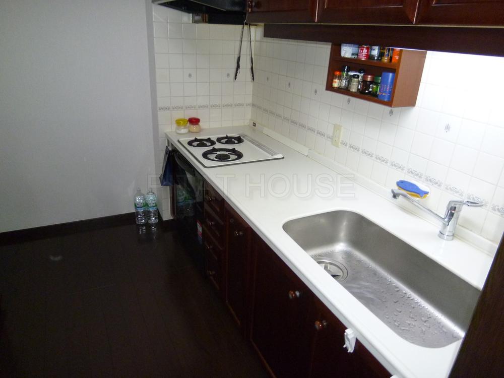 Kitchen.  ◆ Easy-to-use system Kitchen.