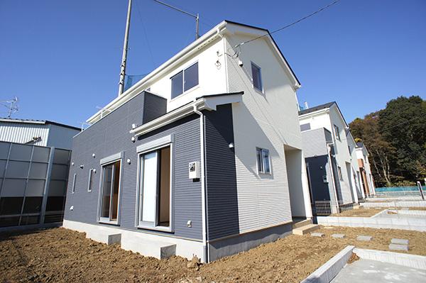 Local appearance photo. Plenty of sunshine and a pleasant breeze pour in dwelling site (November 2013) Shooting 1 Building