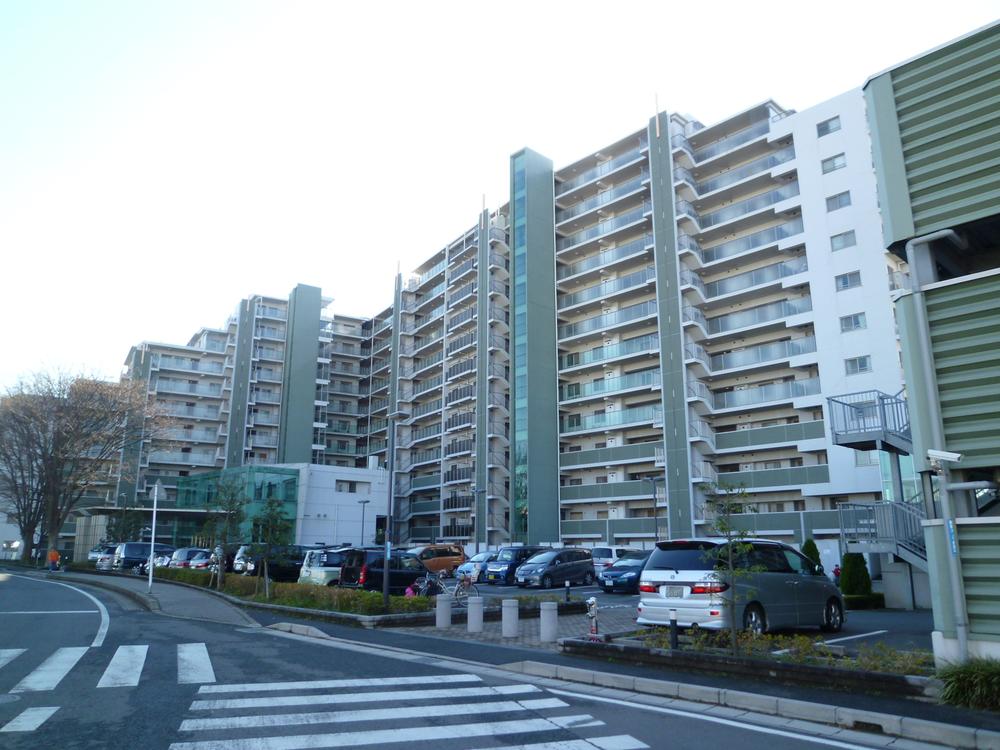 Local appearance photo.  ◆ The total number of households is 340 units of the big community.