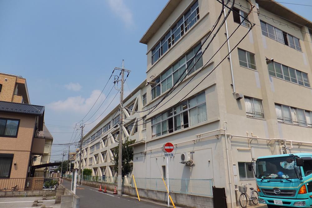 Primary school. 1030m to Matsudo City Central Elementary School