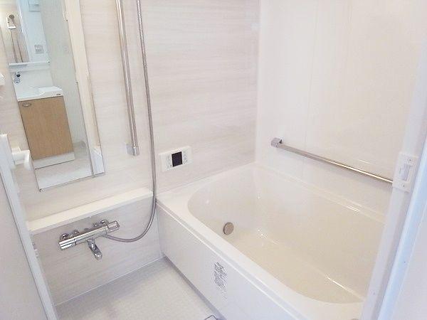 Bathroom. Ventilation good