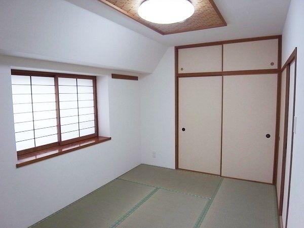 Non-living room. Corner room