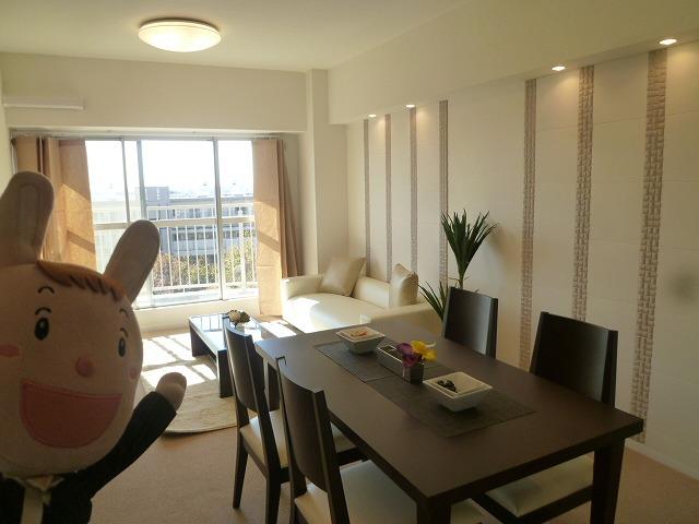 Living. Indoor (November 8, 2013) Shooting