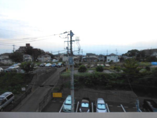 View photos from the dwelling unit. View from local (September 2013) Shooting