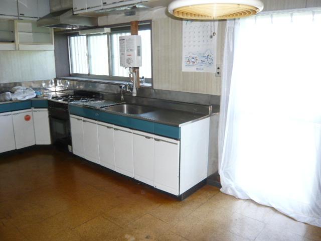 Kitchen. Indoor (July 2013) Shooting