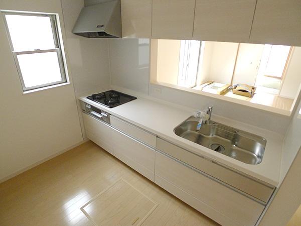 Kitchen. Indoor (September 2013) Shooting Building 3