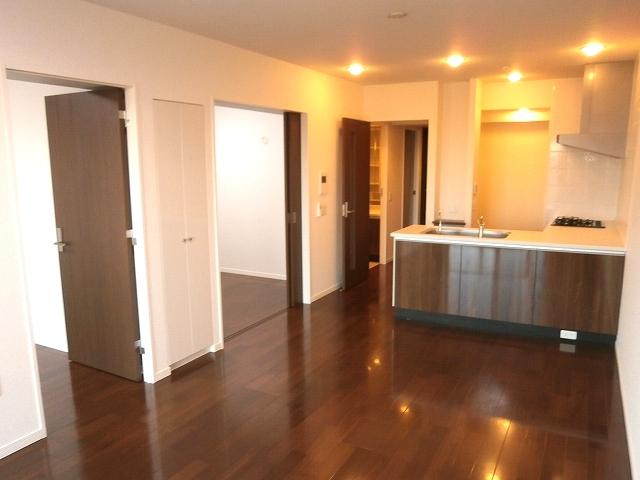 Living. Indoor (10 May 2013) Shooting