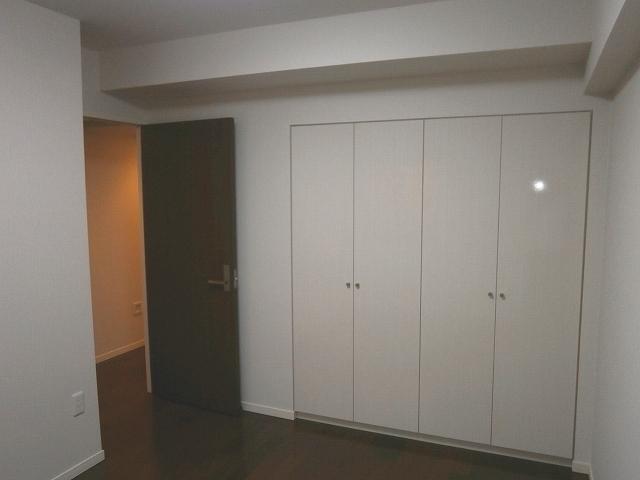 Non-living room. Indoor (10 May 2013) Shooting