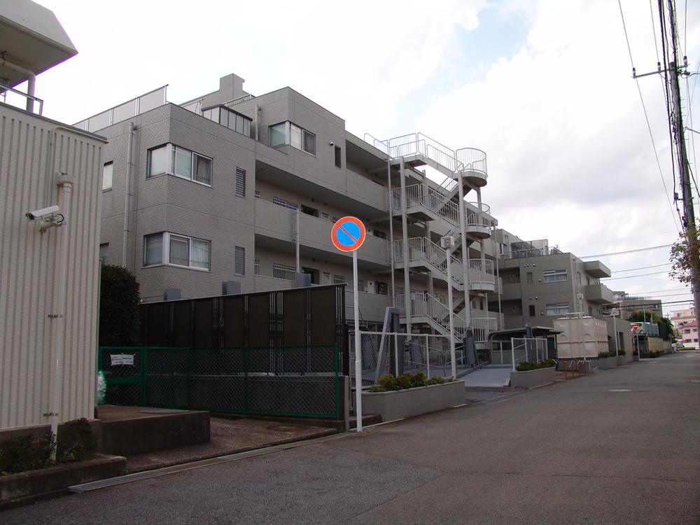 Local appearance photo