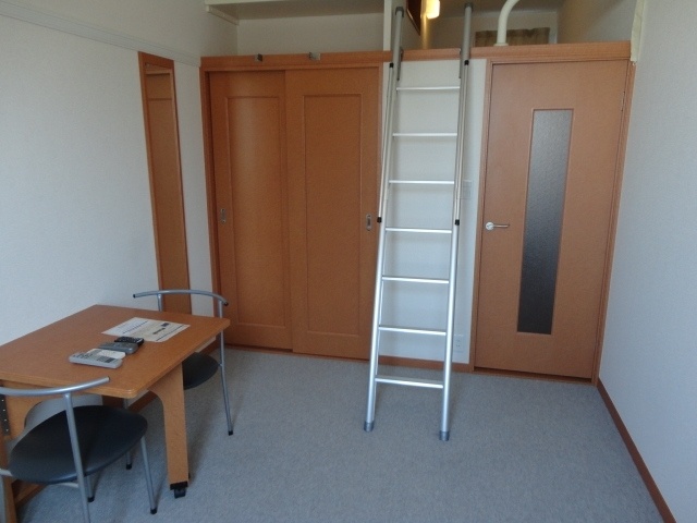 Living and room.  ※ The first floor of the room will be the flooring